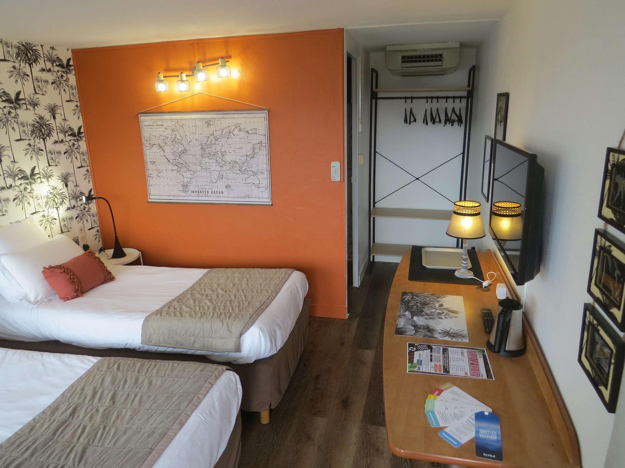 Hotel Kyriad Cap Sud Avignone Esterno foto