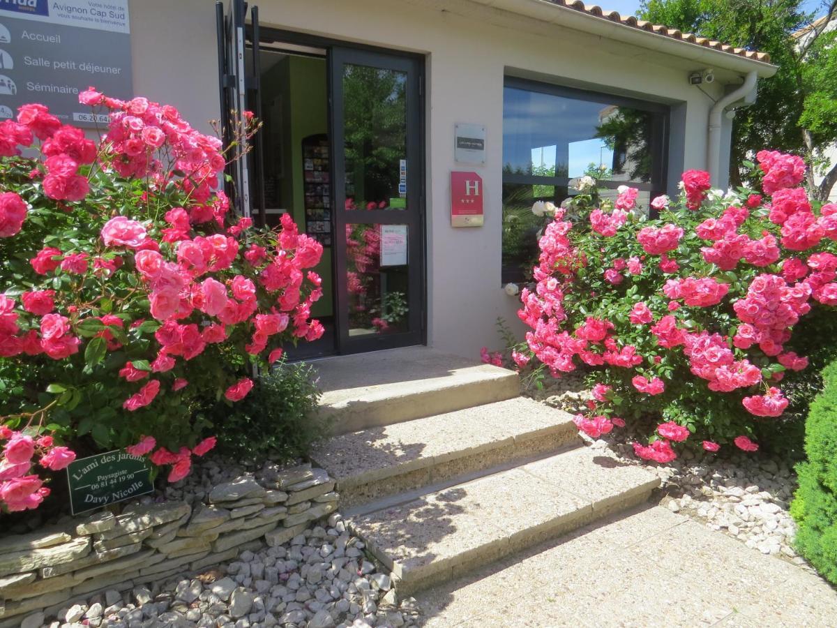Hotel Kyriad Cap Sud Avignone Esterno foto