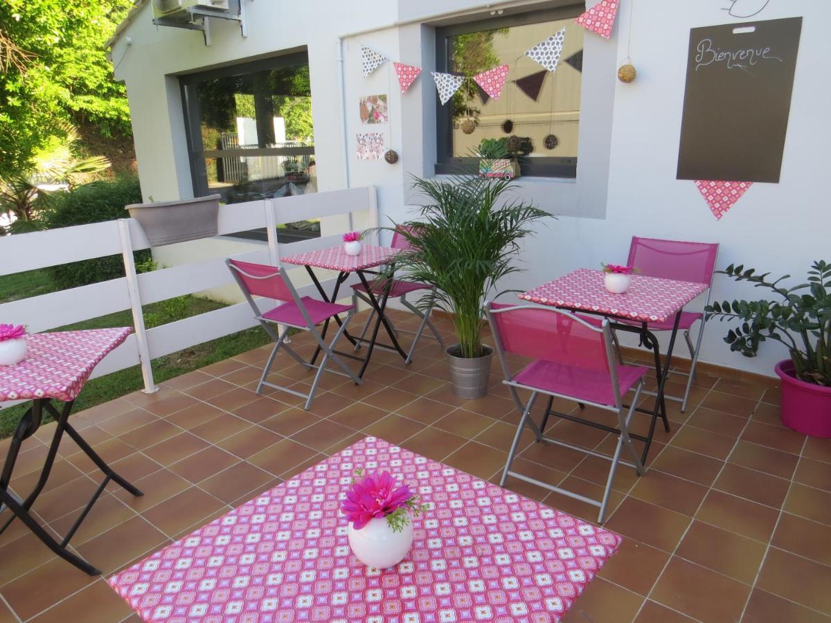 Hotel Kyriad Cap Sud Avignone Esterno foto